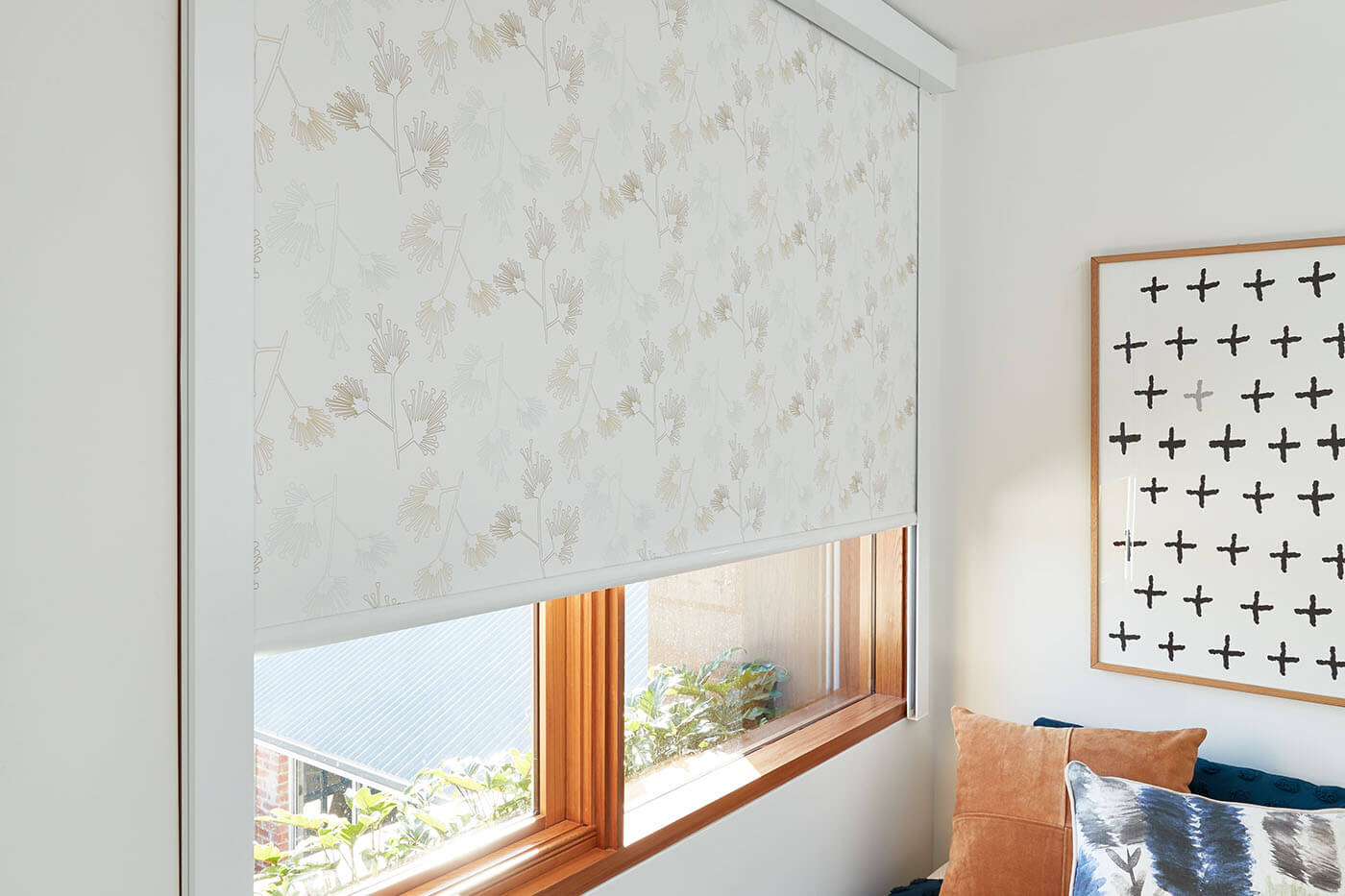 Single & Double Roller Blinds Find your nearest showroom Luxaflex®