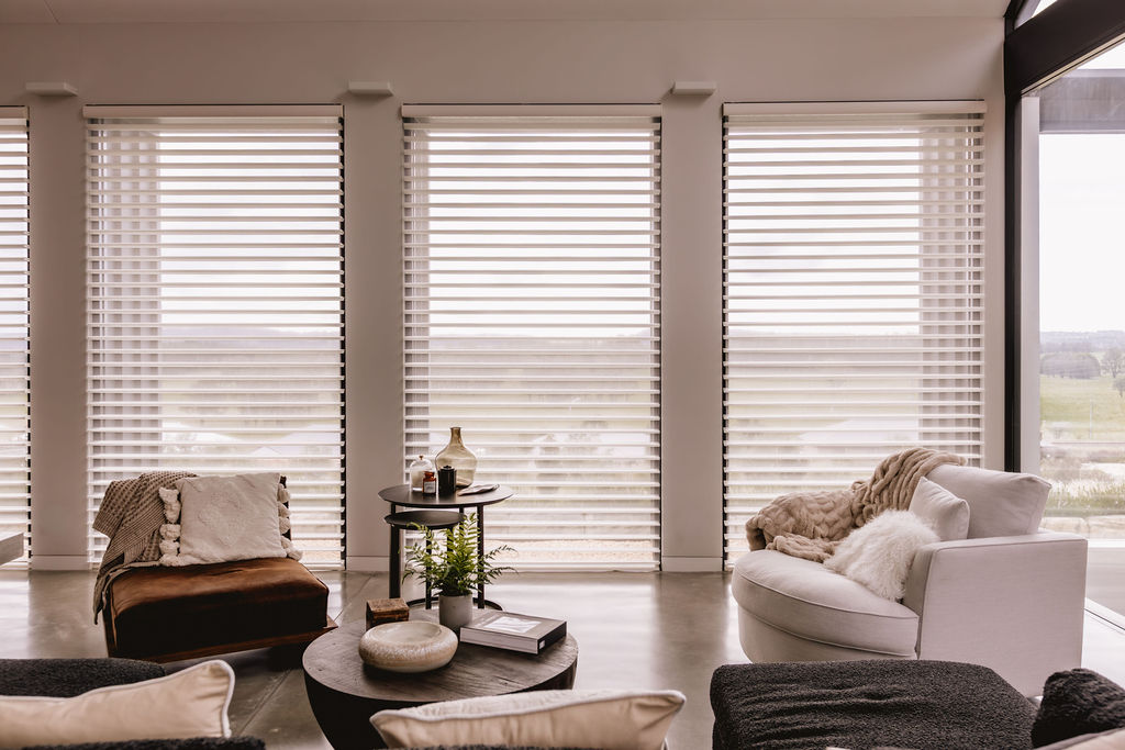 Silhouette Halo Window Shadings_02